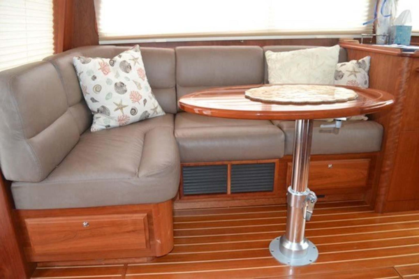 Sabre-42 Salon Express 2016-Rowe Boat Jacksonville-Florida-United States-Salon Settee-924716
