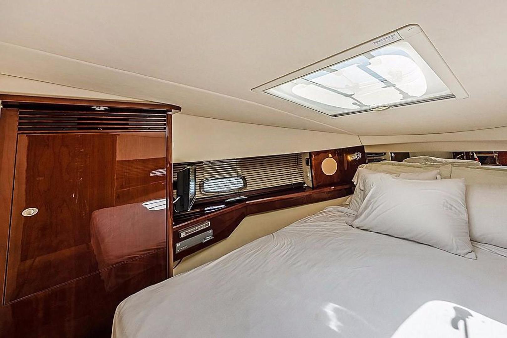 Sea Ray-48 Sundancer 2008-Francesca Coconut Grove-Florida-United States-Forward Berth-918633 | Thumbnail