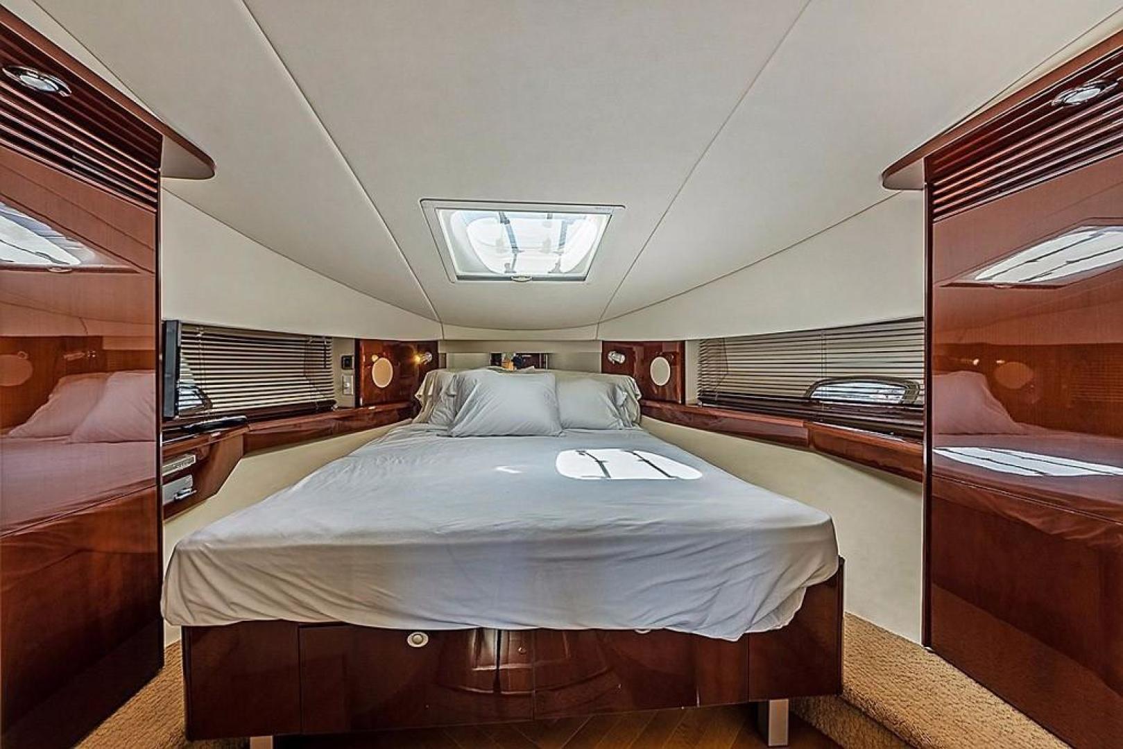 Sea Ray-48 Sundancer 2008-Francesca Coconut Grove-Florida-United States-Forward Berth-918632 | Thumbnail