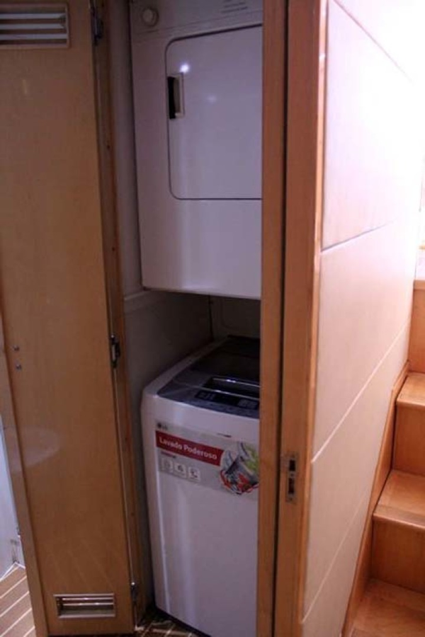 Bertram-54 Convertible 2000-Reel Healin Lighthouse Point-Florida-United States-Washer / Dryer-1065933