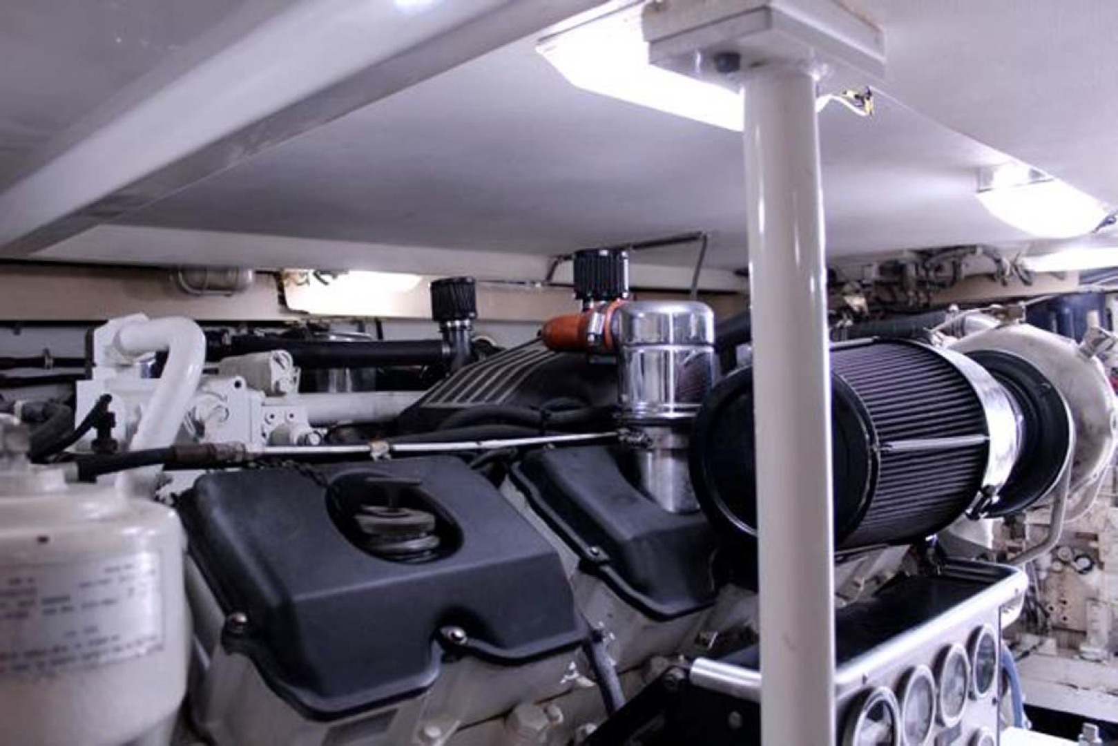 Bertram-54 Convertible 2000-Reel Healin Lighthouse Point-Florida-United States-Engine Room lll-1065943 | Thumbnail