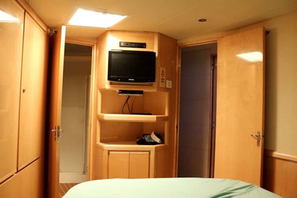 Bertram-54 Convertible 2000-Reel Healin Lighthouse Point-Florida-United States-Master TV-1065935