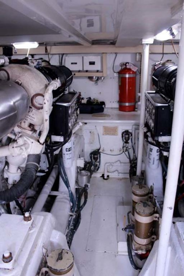 Bertram-54 Convertible 2000-Reel Healin Lighthouse Point-Florida-United States-Engine Room l-1065941