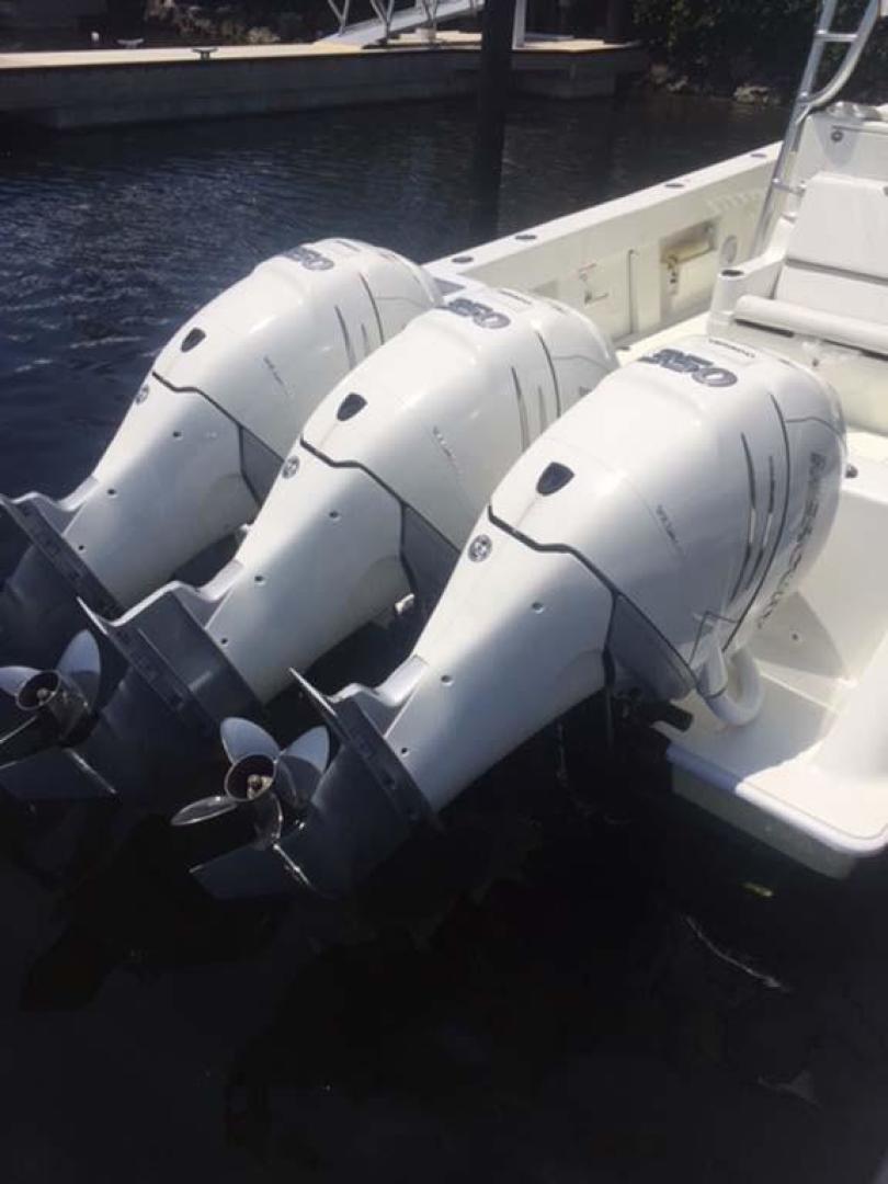 SeaVee-37 Z 2017-BUCKALOT Key Largo-Florida-United States-Engines-1016982 | Thumbnail