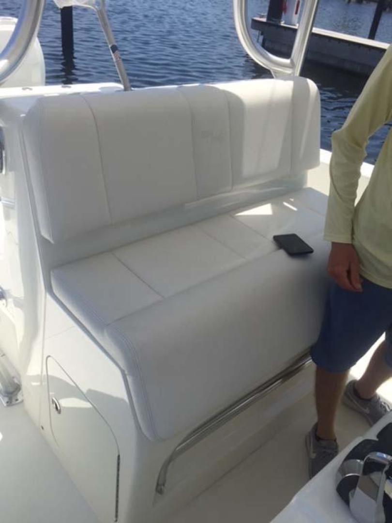 SeaVee-37 Z 2017-BUCKALOT Key Largo-Florida-United States-Helm Seat-1016988 | Thumbnail