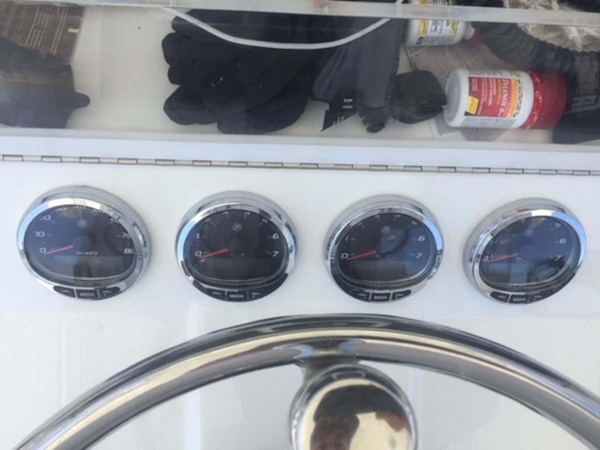 SeaVee-37 Z 2017-BUCKALOT Key Largo-Florida-United States-Helm Gauges-1016989