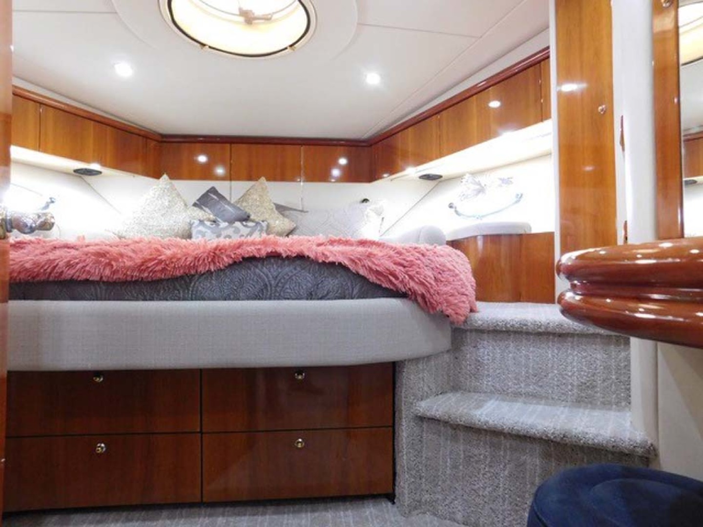 Sunseeker-Predator 2001-Cheryl Lynn Stuart-Florida-United States-Master Stateroom-1120357 | Thumbnail