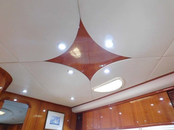 Sunseeker-Predator 2001-Cheryl Lynn Stuart-Florida-United States-Salon Overhead-1120342