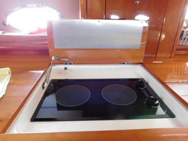 Sunseeker-Predator 2001-Cheryl Lynn Stuart-Florida-United States-Stove-1120347