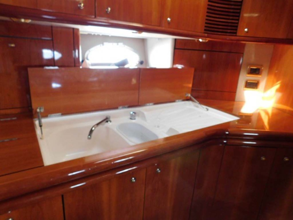 Sunseeker-Predator 2001-Cheryl Lynn Stuart-Florida-United States-Galley Sinks-1120346