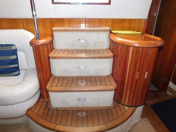 Sunseeker-Camargue Hard Top with Sunroof 2002-Hula Girl Stuart-Florida-United States-Salon Entry Steps-1065728