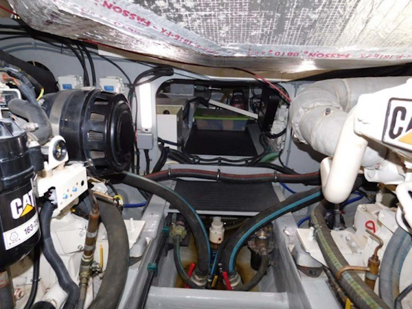 Sunseeker-Camargue Hard Top with Sunroof 2002-Hula Girl Stuart-Florida-United States-Aft Engine Room-1065767