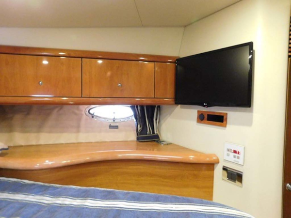 Sunseeker-Camargue Hard Top with Sunroof 2002-Hula Girl Stuart-Florida-United States-Master Stateroom Starboard-1065737