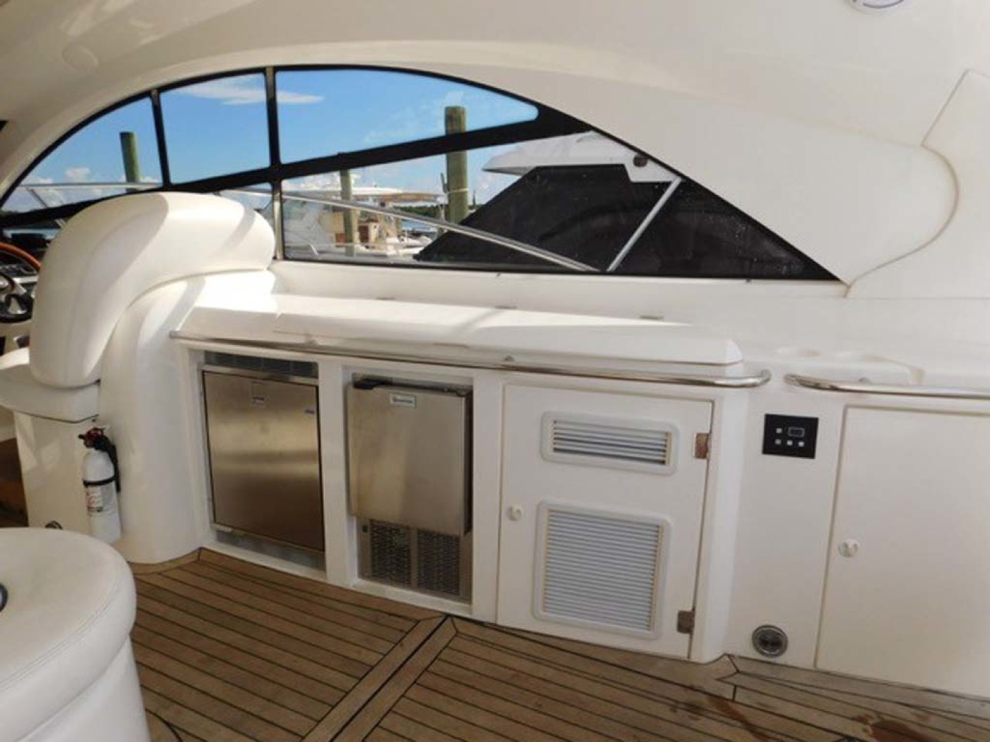 Sunseeker-Camargue Hard Top with Sunroof 2002-Hula Girl Stuart-Florida-United States-Cockpit Wet Bar-1065751 | Thumbnail