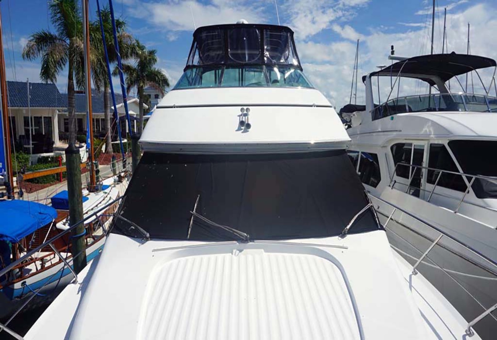 Carver-Voyager 2001-Music Cellar Melbourne-Florida-United States-1071371 | Thumbnail