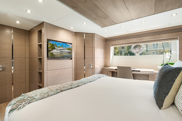 Sunseeker-Sport Yacht 68 2015-LONG WAY ROUND Puerto Sotogrande-Spain-Owner Stateroom-1137344