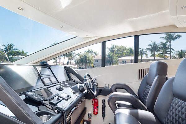 Sunseeker-Sport Yacht 68 2015-LONG WAY ROUND Puerto Sotogrande-Spain-Helm-1137340