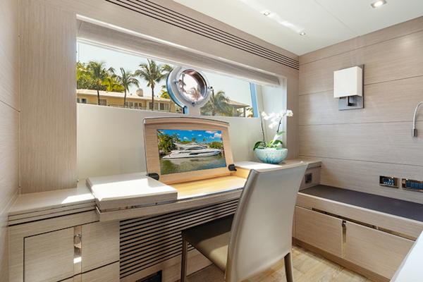 Sunseeker-Sport Yacht 68 2015-LONG WAY ROUND Puerto Sotogrande-Spain-Owner Office-1137345