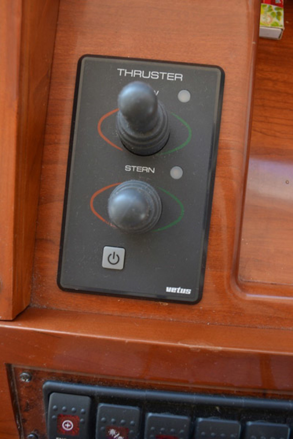 Mainship-395 Trawler 2010-Stargazer Daytona Beach-Florida-United States-Thruster Controls-1167082