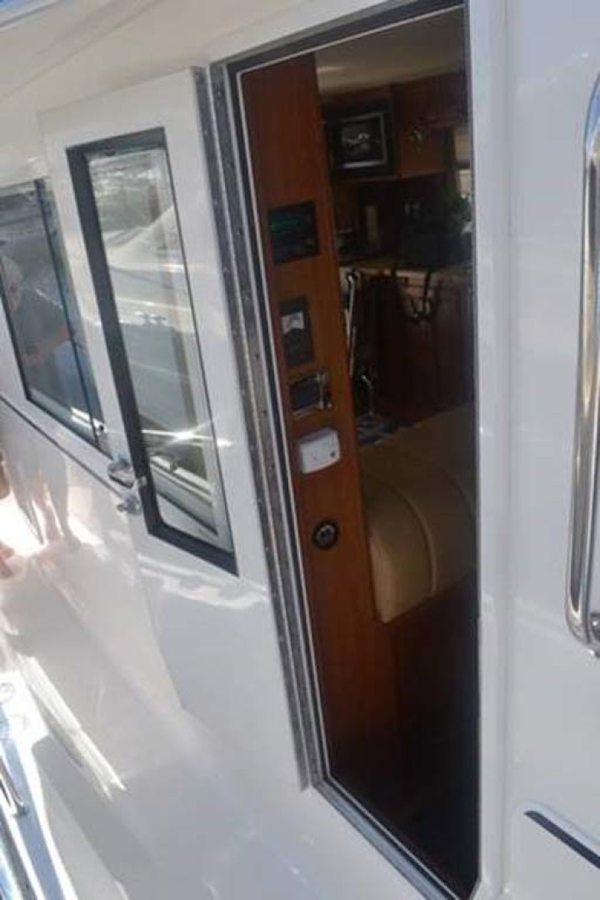 Mainship-395 Trawler 2010-Stargazer Daytona Beach-Florida-United States-Cabin Entry-1167075