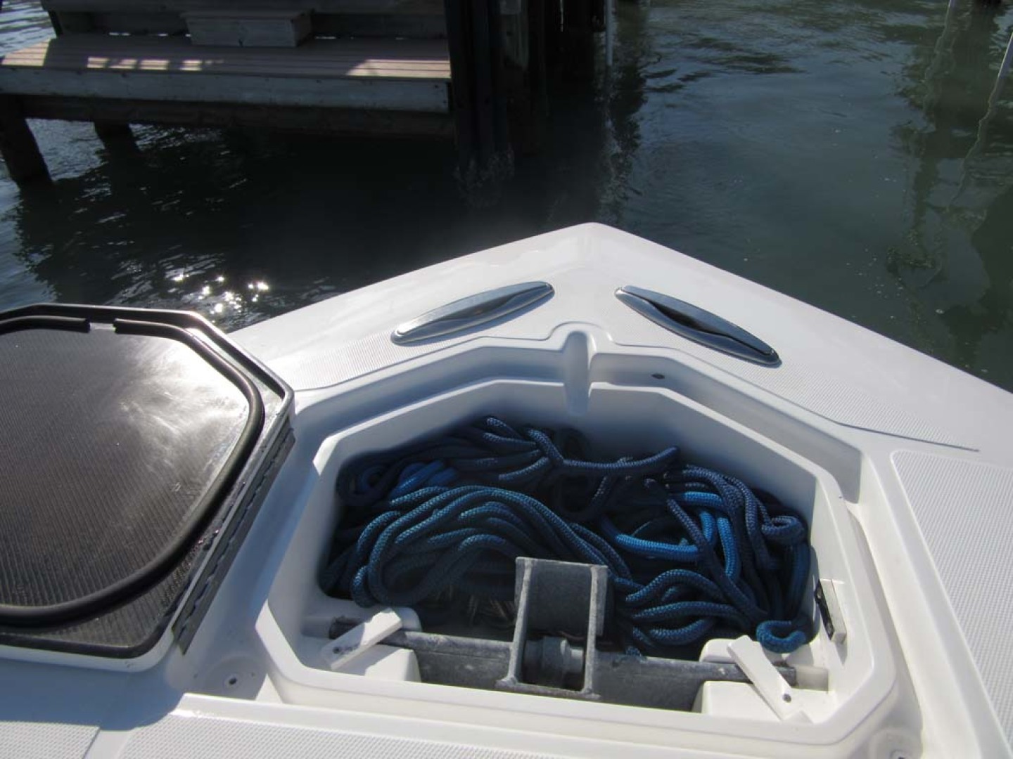 SeaHunter-39 Center Console 2017-SQUEEZE PLAY II Madeira Beach-Florida-United States-Anchor Locker-1117889 | Thumbnail