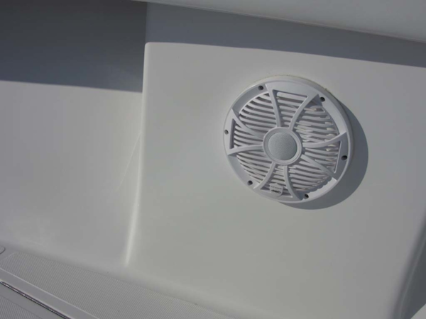 SeaHunter-39 Center Console 2017-SQUEEZE PLAY II Madeira Beach-Florida-United States-Wet Sound Speaker-1117920