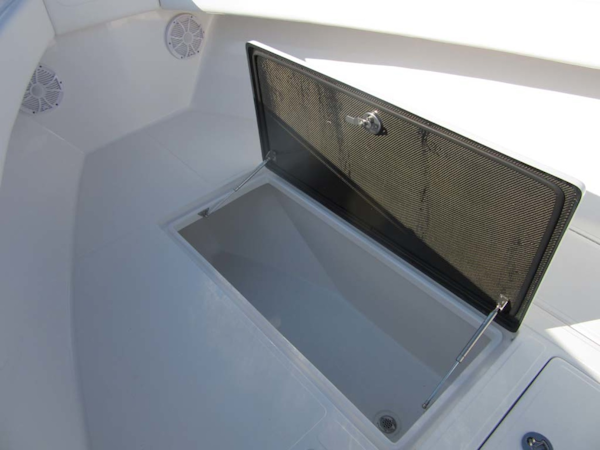 SeaHunter-39 Center Console 2017-SQUEEZE PLAY II Madeira Beach-Florida-United States-Foredeck Fishbox-1117894