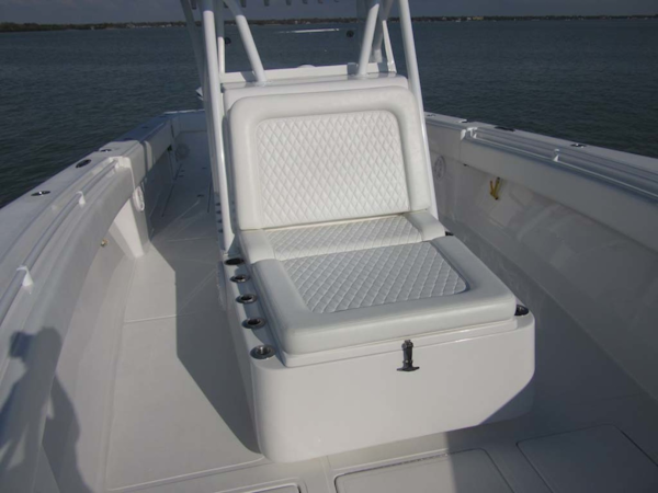 SeaHunter-39 Center Console 2017-SQUEEZE PLAY II Madeira Beach-Florida-United States-Fwd Lounge Seat-1117890