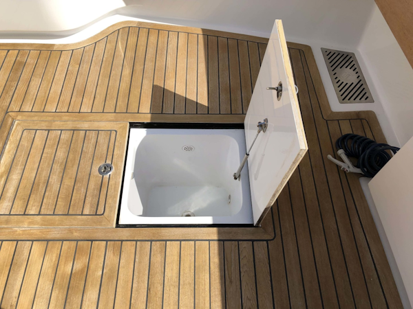 Titan-62 Custom Carolina Sportfish 2004-Trust Me Too Stuart-Florida-United States-In Floor Live Well-1118269