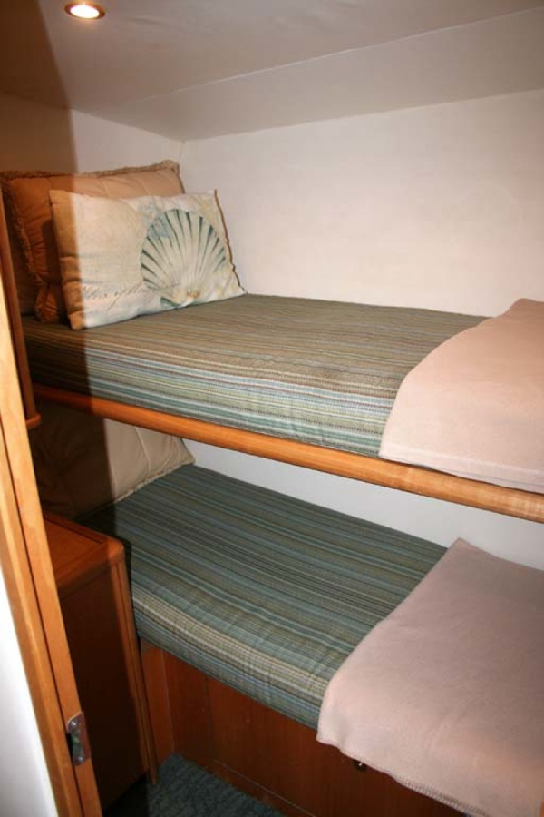 Titan-62 Custom Carolina Sportfish 2004-Trust Me Too Stuart-Florida-United States-Guest/Crew Stateroom-1118239