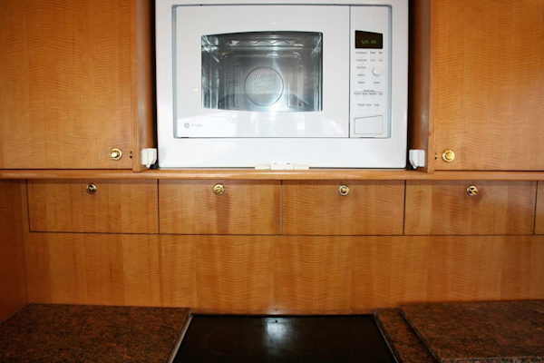 Titan-62 Custom Carolina Sportfish 2004-Trust Me Too Stuart-Florida-United States-Cooktop and Microwave-1118219