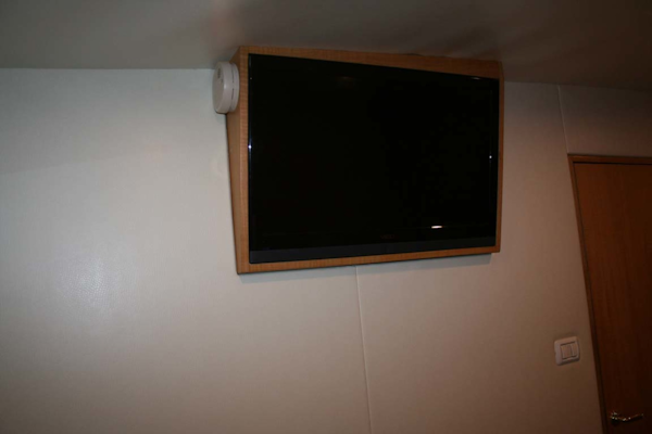 Titan-62 Custom Carolina Sportfish 2004-Trust Me Too Stuart-Florida-United States-Master Stateroom TV-1118221