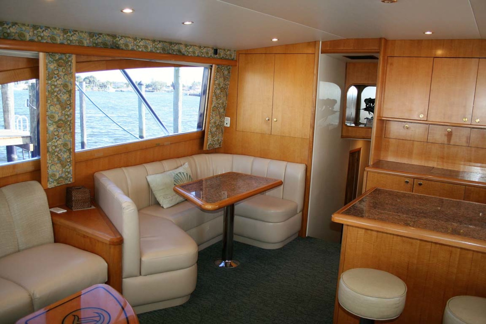 Titan-62 Custom Carolina Sportfish 2004-Trust Me Too Stuart-Florida-United States-Salon Dinette-1118212 | Thumbnail