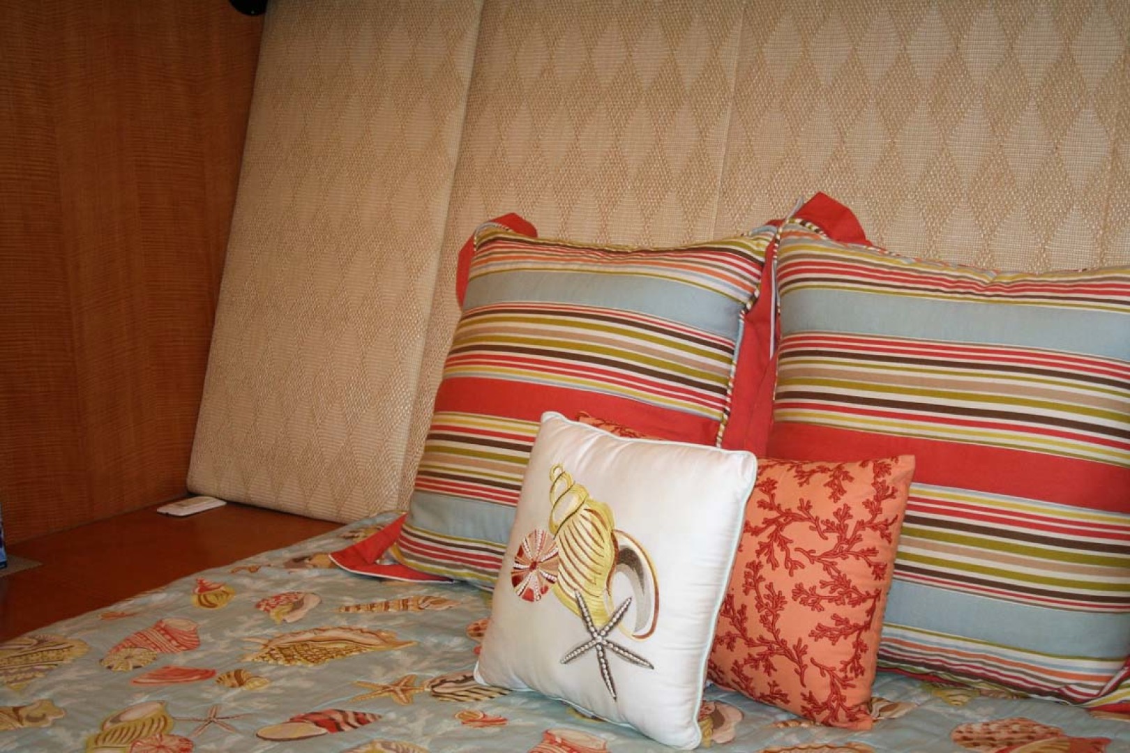 Titan-62 Custom Carolina Sportfish 2004-Trust Me Too Stuart-Florida-United States-Master Stateroom Detail-1118225 | Thumbnail