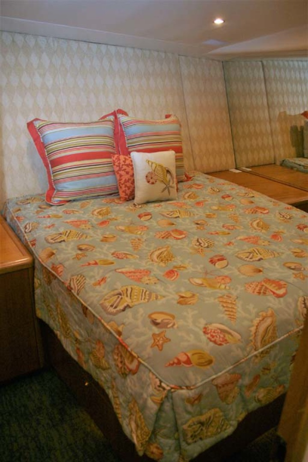 Titan-62 Custom Carolina Sportfish 2004-Trust Me Too Stuart-Florida-United States-Master Stateroom Berth-1118226