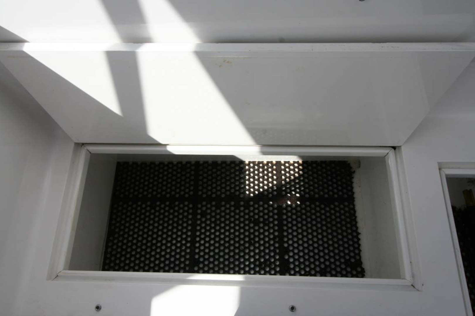 Scarborough-Ricky Scarborough Custom Carolina Express 2004-Farmer Cape May-New Jersey-United States-Under Seat Locker-1123514 | Thumbnail