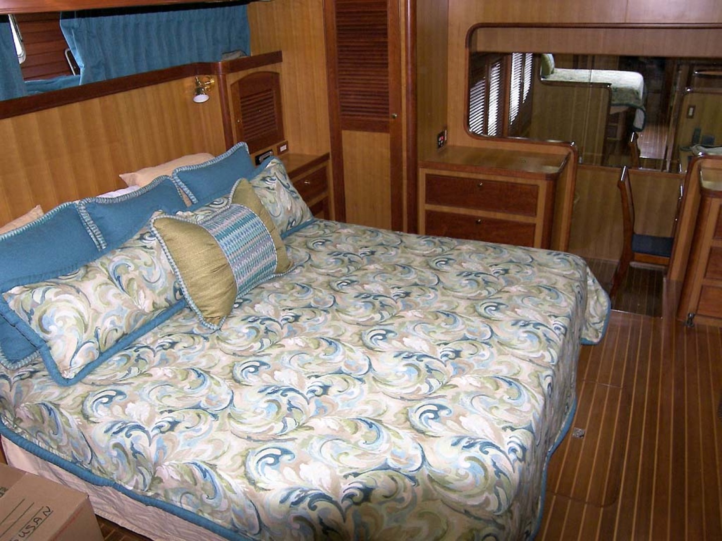 Marlow-70E Explorer 2004-Bluebonnet Sarasota-Florida-United States-Master Stateroom-1129304 | Thumbnail