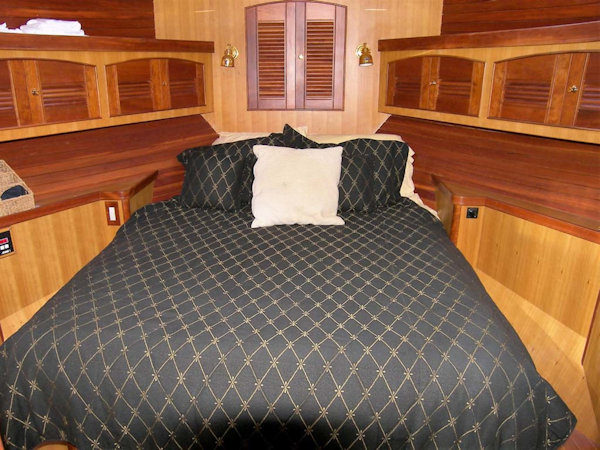 Marlow-70E Explorer 2004-Bluebonnet Sarasota-Florida-United States-VIP Stateroom-1129308