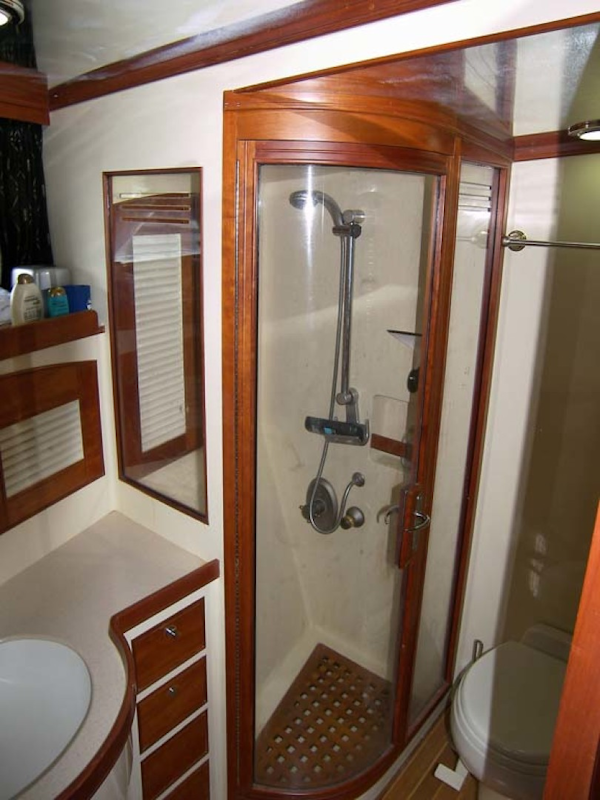 Marlow-70E Explorer 2004-Bluebonnet Sarasota-Florida-United States-VIP Head-1129309