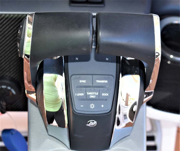 Nor-Tech-390 Sport 2018 -Boca Raton-Florida-United States-Throttles-1130618