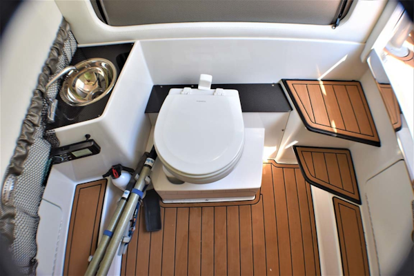 Nor-Tech-390 Sport 2018 -Boca Raton-Florida-United States-Head-1130612