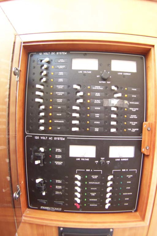 PDQ-MV34 2003-Easy Riders Stuart-Florida-United States-18 Electrical Panel-1139522
