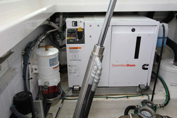 Back Cove-34 2015-Blue Chip Arnold-Maryland-United States-Generator And Racor-1152211