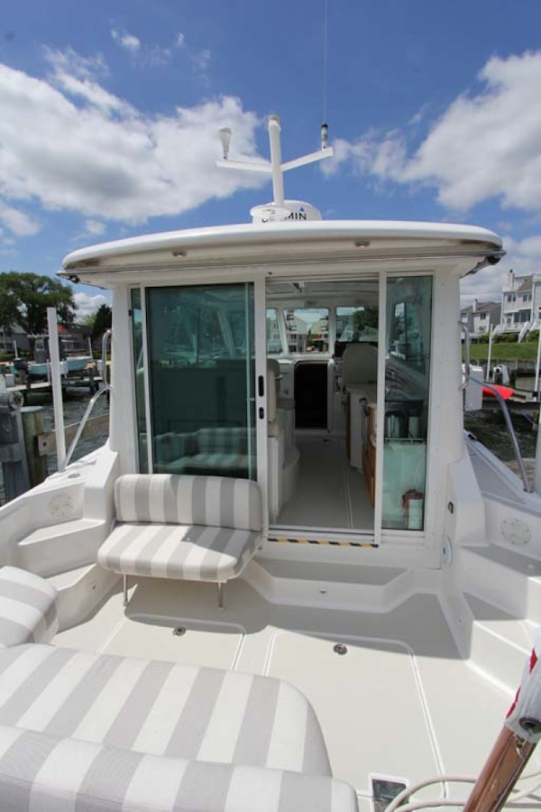 Back Cove-34 2015-Blue Chip Arnold-Maryland-United States-Cockpit Sunshade Retracted-1152208
