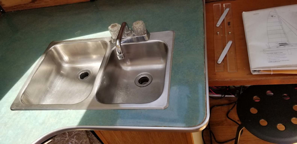 Farrier-44 SC 2014-Mariana Guaymas, SONORA-Mexico-Double SS Sinks At Galley-1159452