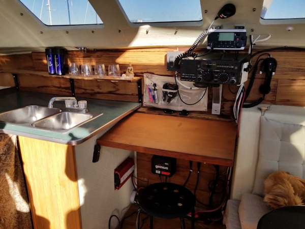 Farrier-44 SC 2014-Mariana Guaymas, SONORA-Mexico-Sink And Nav Station-1159444