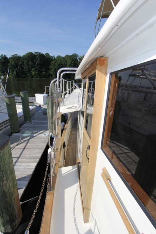 CHB-Krogen 42 1982-Magic Dragon Edgewater-Maryland-United States-Starboard Sidedeck Looking Aft-1183405
