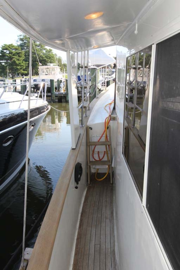 CHB-Krogen 42 1982-Magic Dragon Edgewater-Maryland-United States-Port Sidedeck Looking Forward-1183407