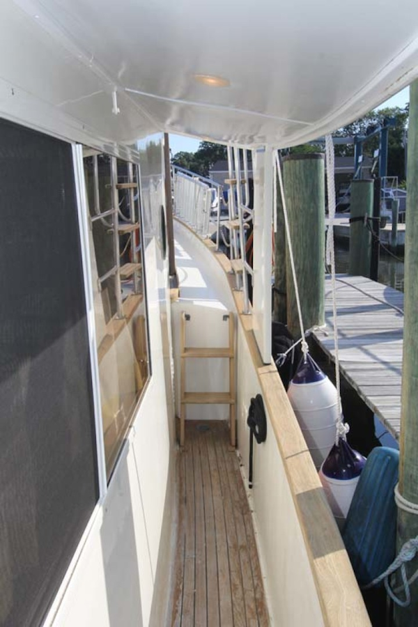 CHB-Krogen 42 1982-Magic Dragon Edgewater-Maryland-United States-Starboard Sidedeck Looking Forward-1183403