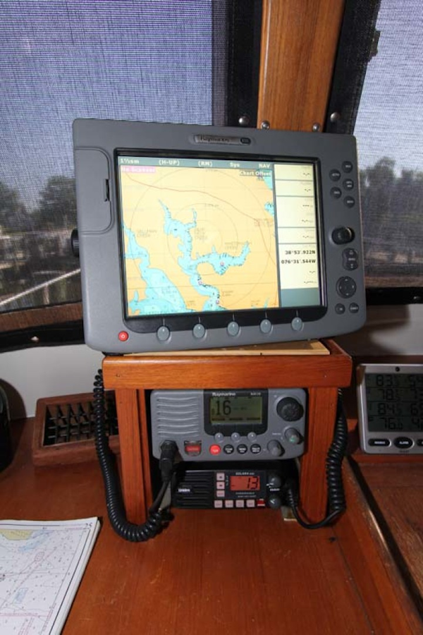 CHB-Krogen 42 1982-Magic Dragon Edgewater-Maryland-United States-Plotter And Radios-1183352